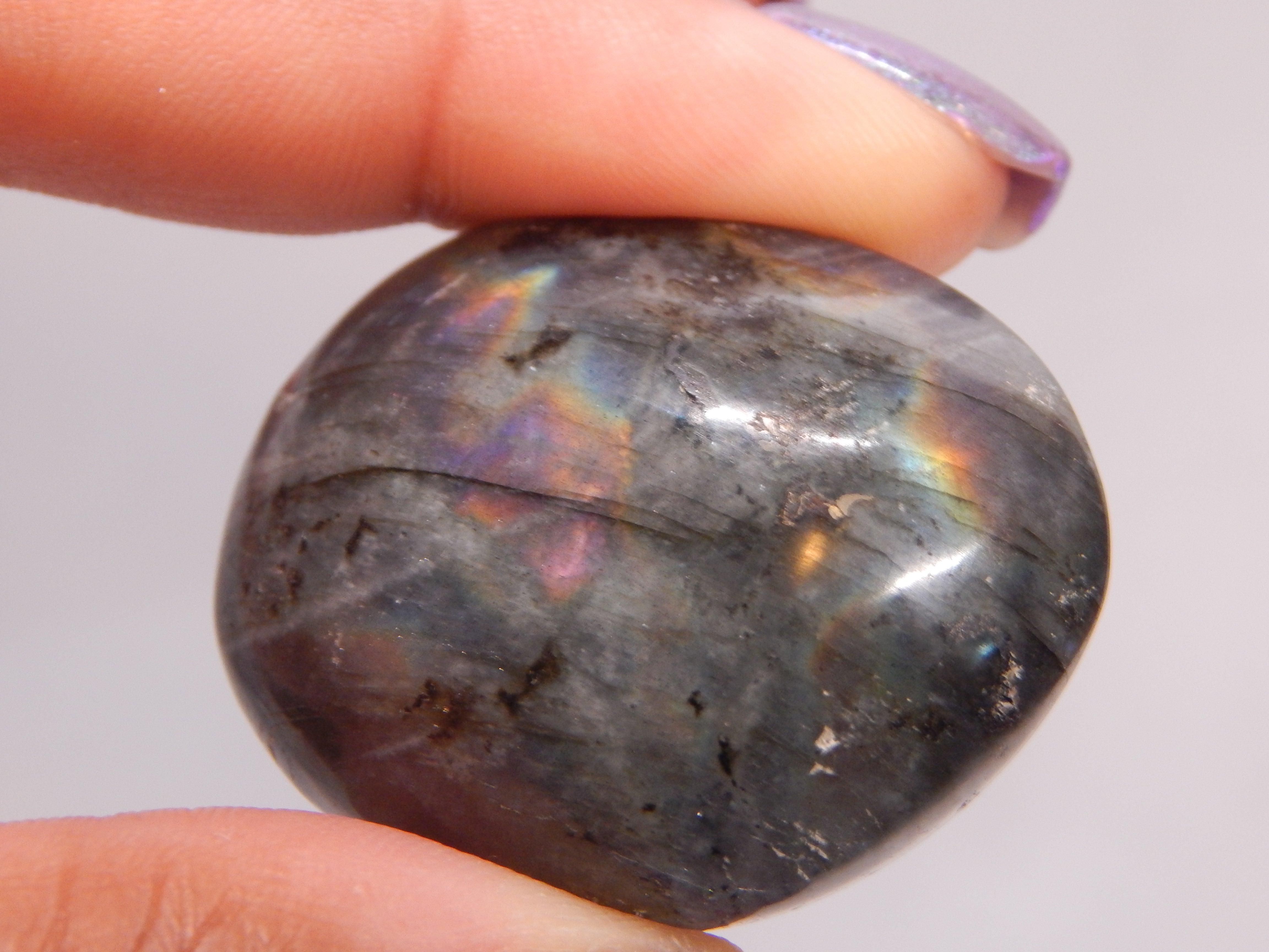 Labradorite Rounded Palmstone - Light Gray