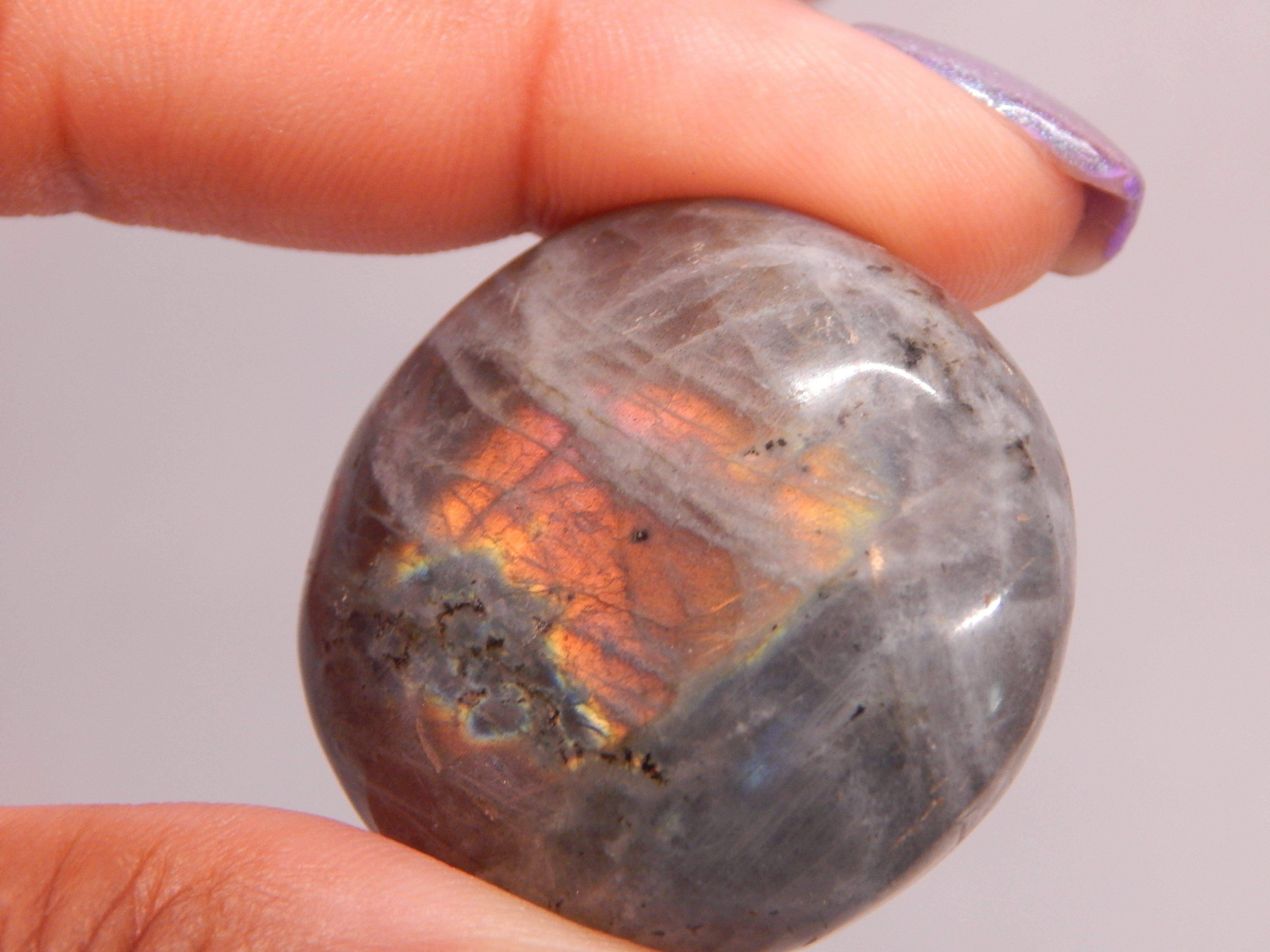 Labradorite Rounded Palmstone - Light Gray