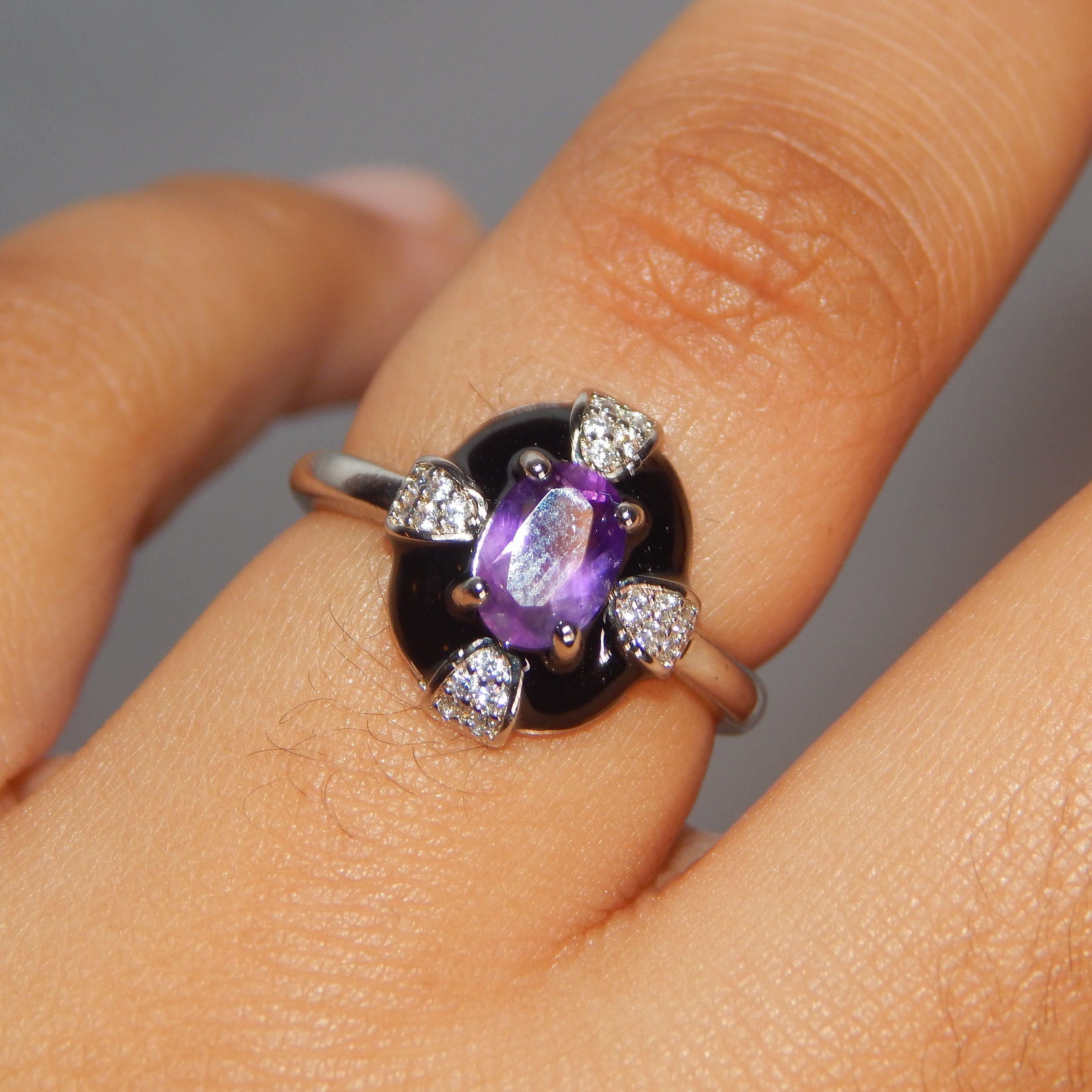 Amethyst Oval Ring in black - Adjustable