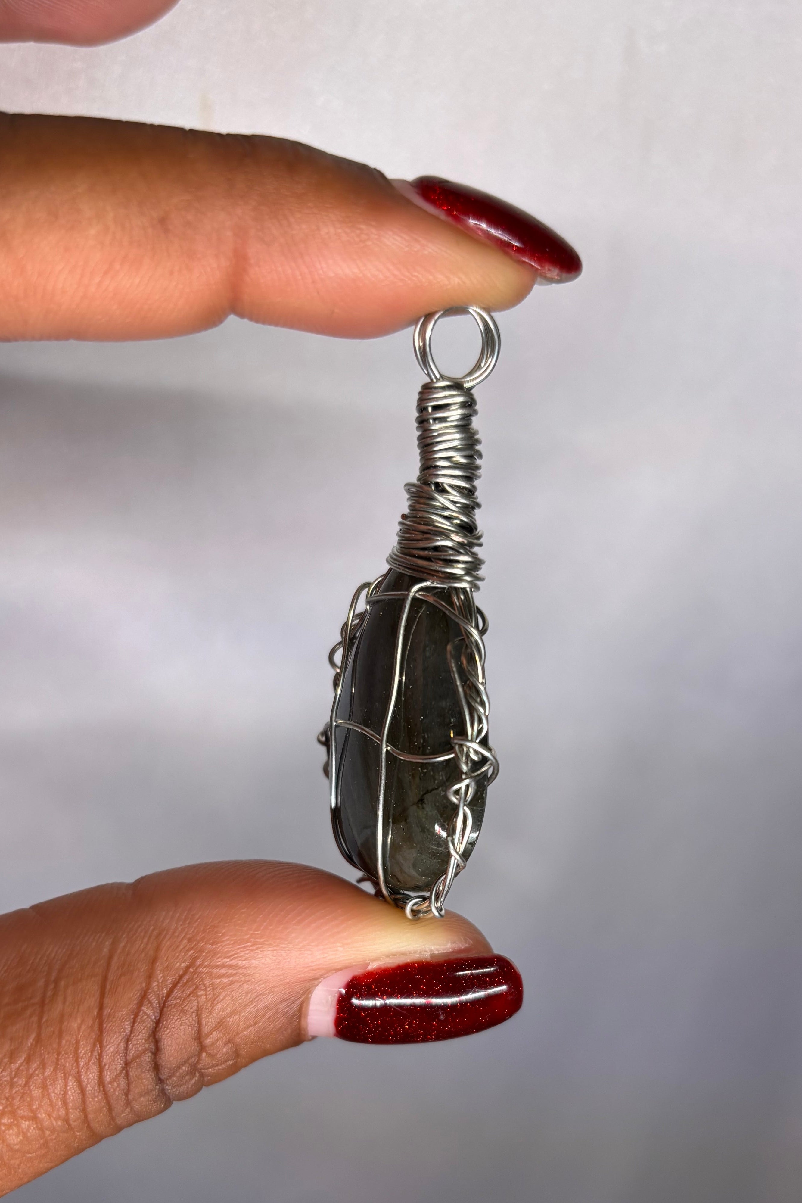 Copper-wrapped Labradorite Pendant (silver-plated copper)