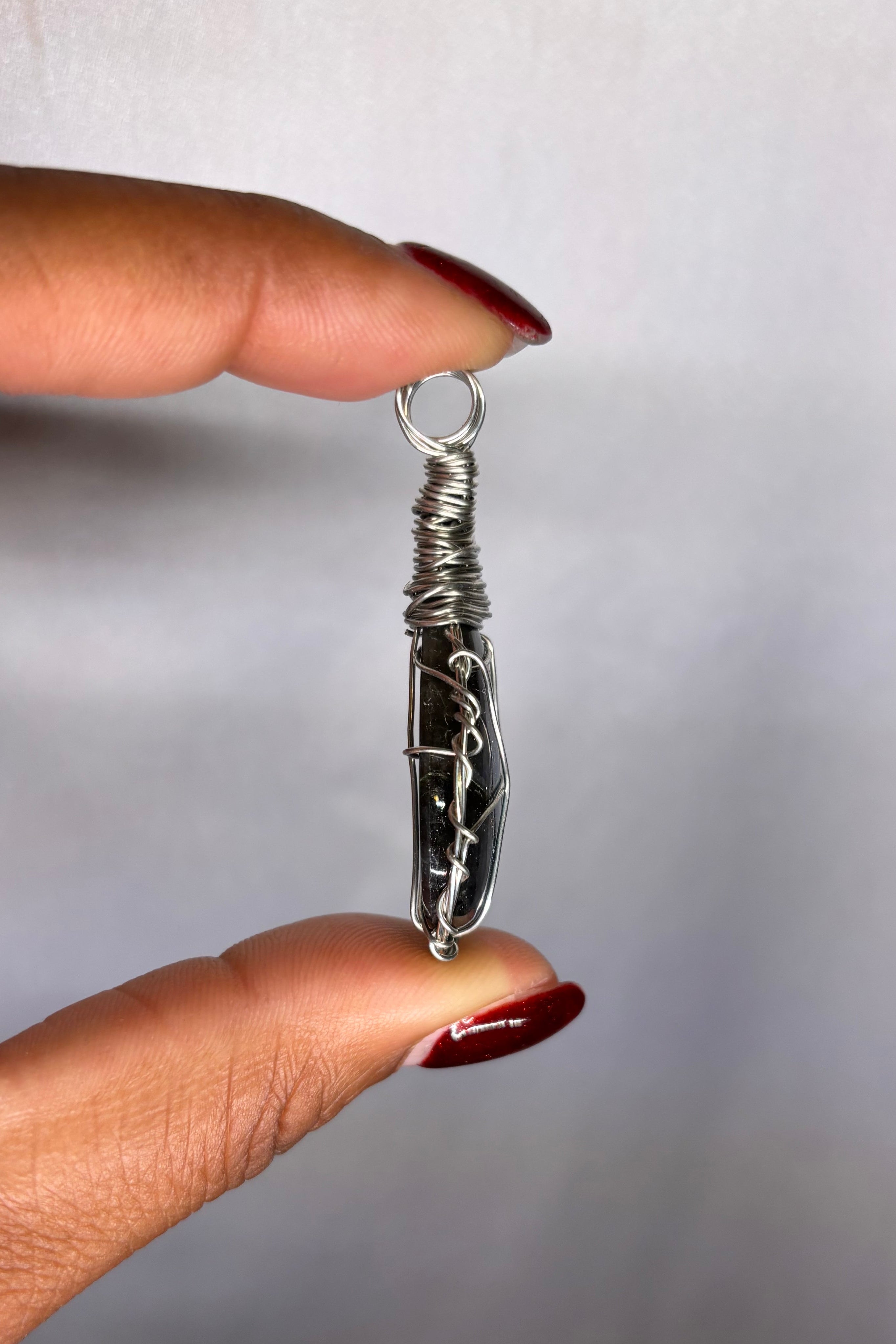 Copper-wrapped Labradorite Pendant (silver-plated copper)