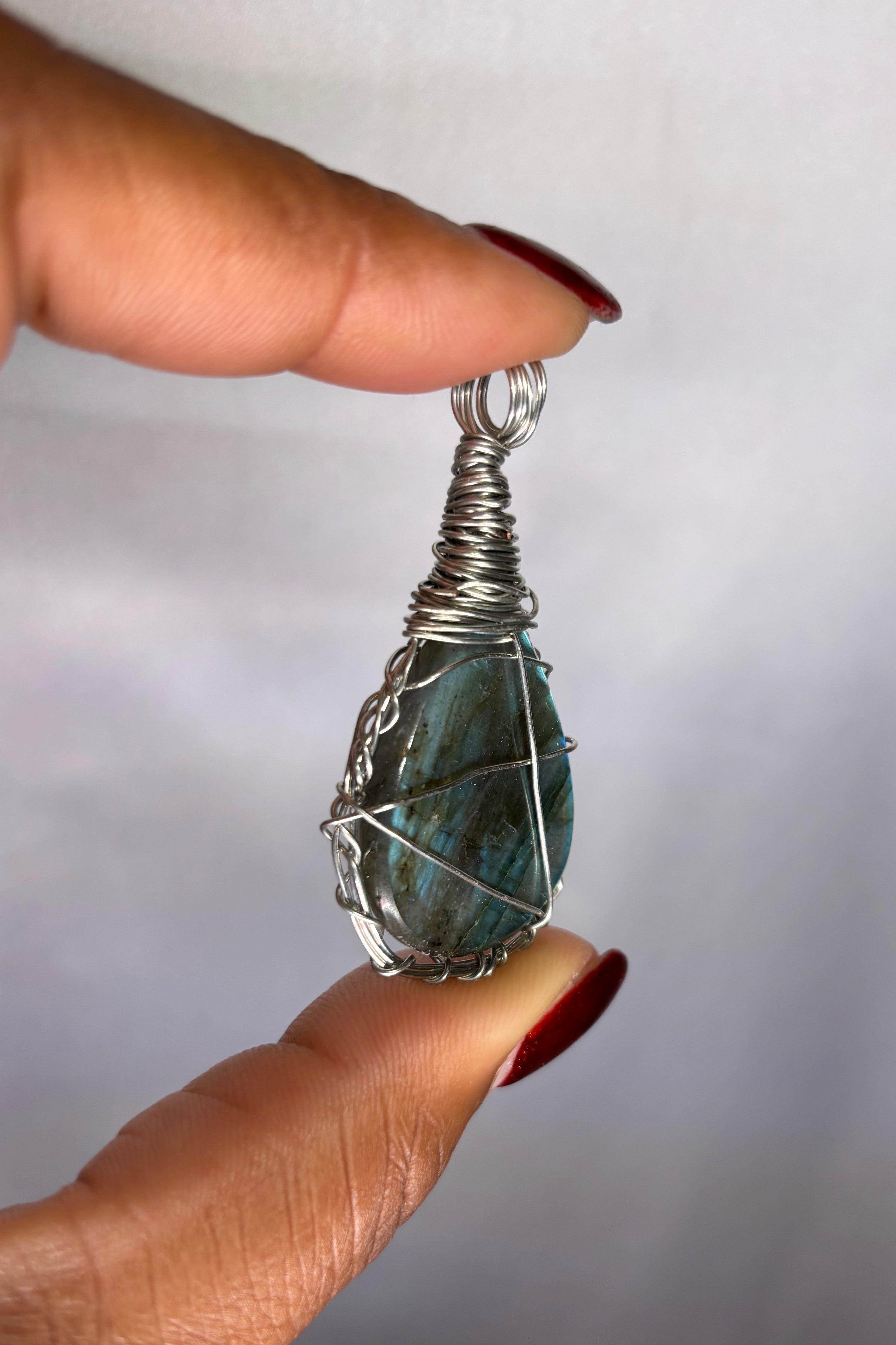 Copper-wrapped Labradorite Pendant (silver-plated copper)
